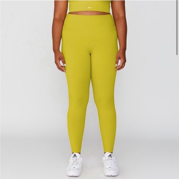 SET ACTIVE Pants - Set Active Sportbody High Rise Leggings in Limeade